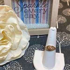 Elegant 10K Yellow and Rose Gold Ring